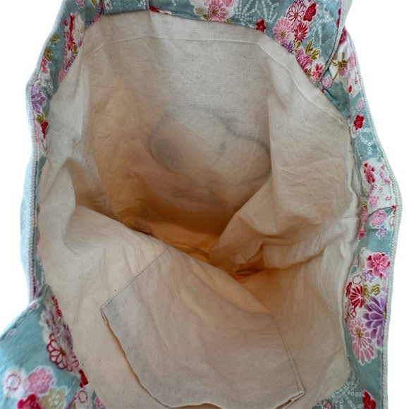 Peanuts Canvas Tote Bag with Embroidered Snoopy Design - Picture 4 of 11